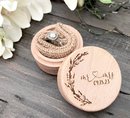 Personalized Round Wooden Boxes - Beech Wood
