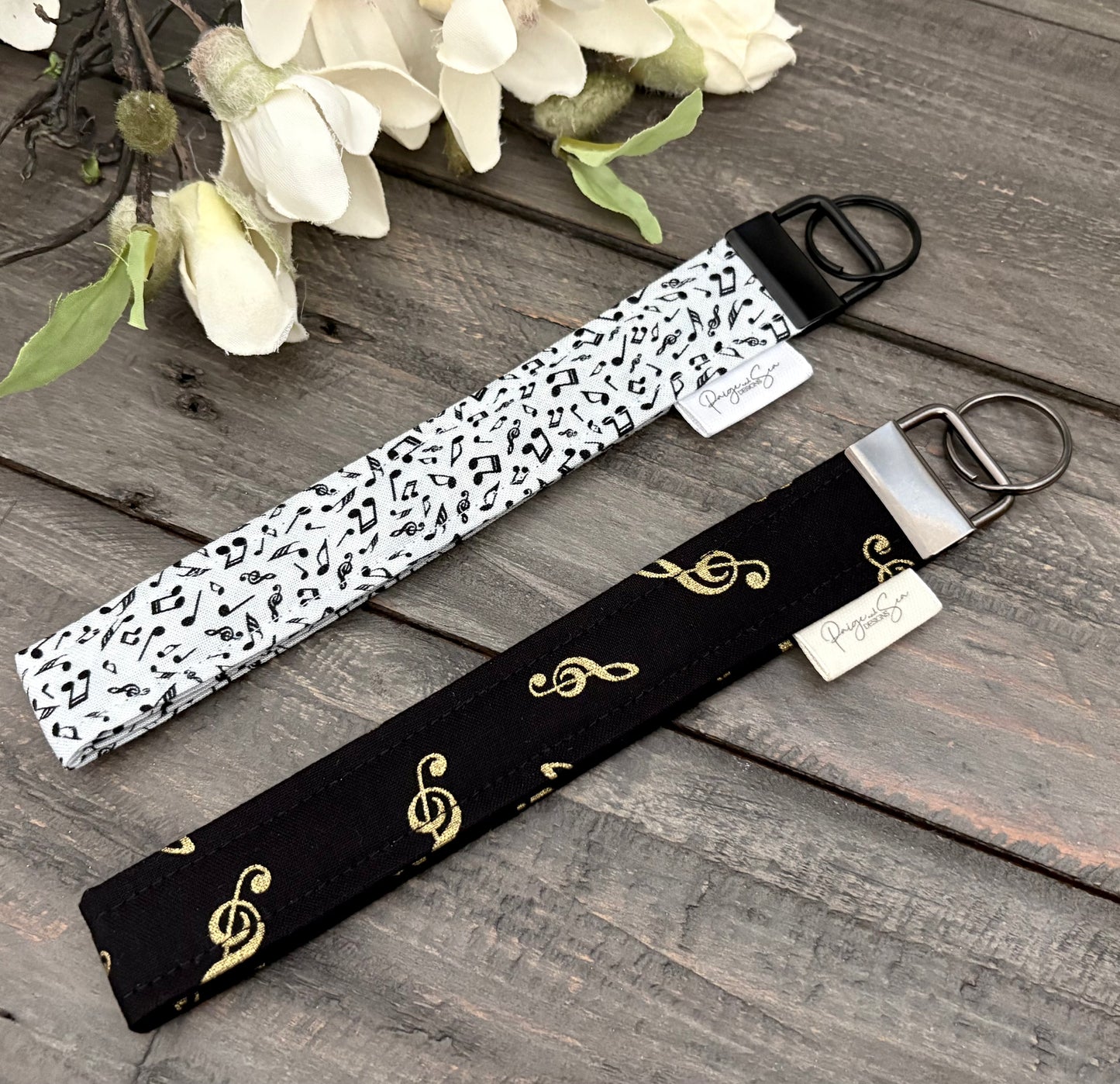 Wristlet Key Fob Strap - Black & White Music Notes